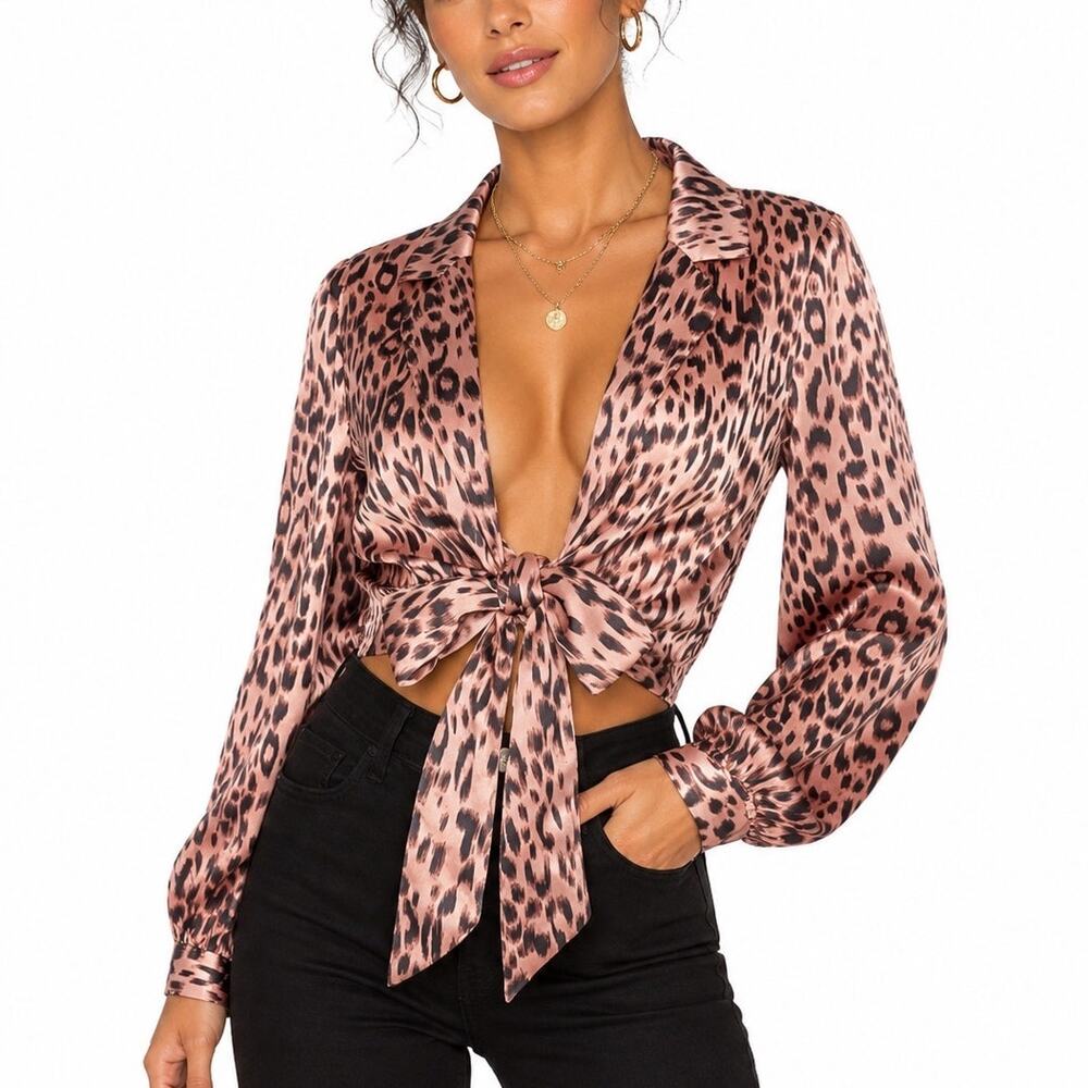 M NWT Wild Honey Bronze Leopard Print Cropped Long Sleeve Toe Front Blouse Top
